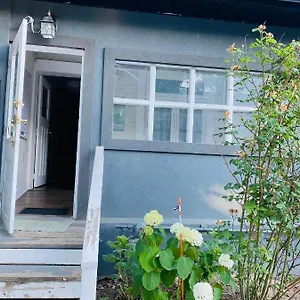Lovely Iii 3 Bedrooms Space Share East York A Canada